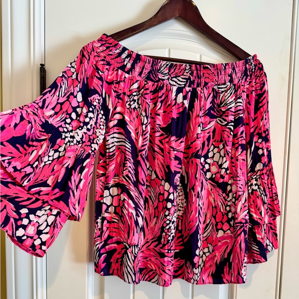 Lilly Pulitzer Tobyn Floral Off the Shoulder Bell Sleeve Top Size Medium. - Picture 2 of 6